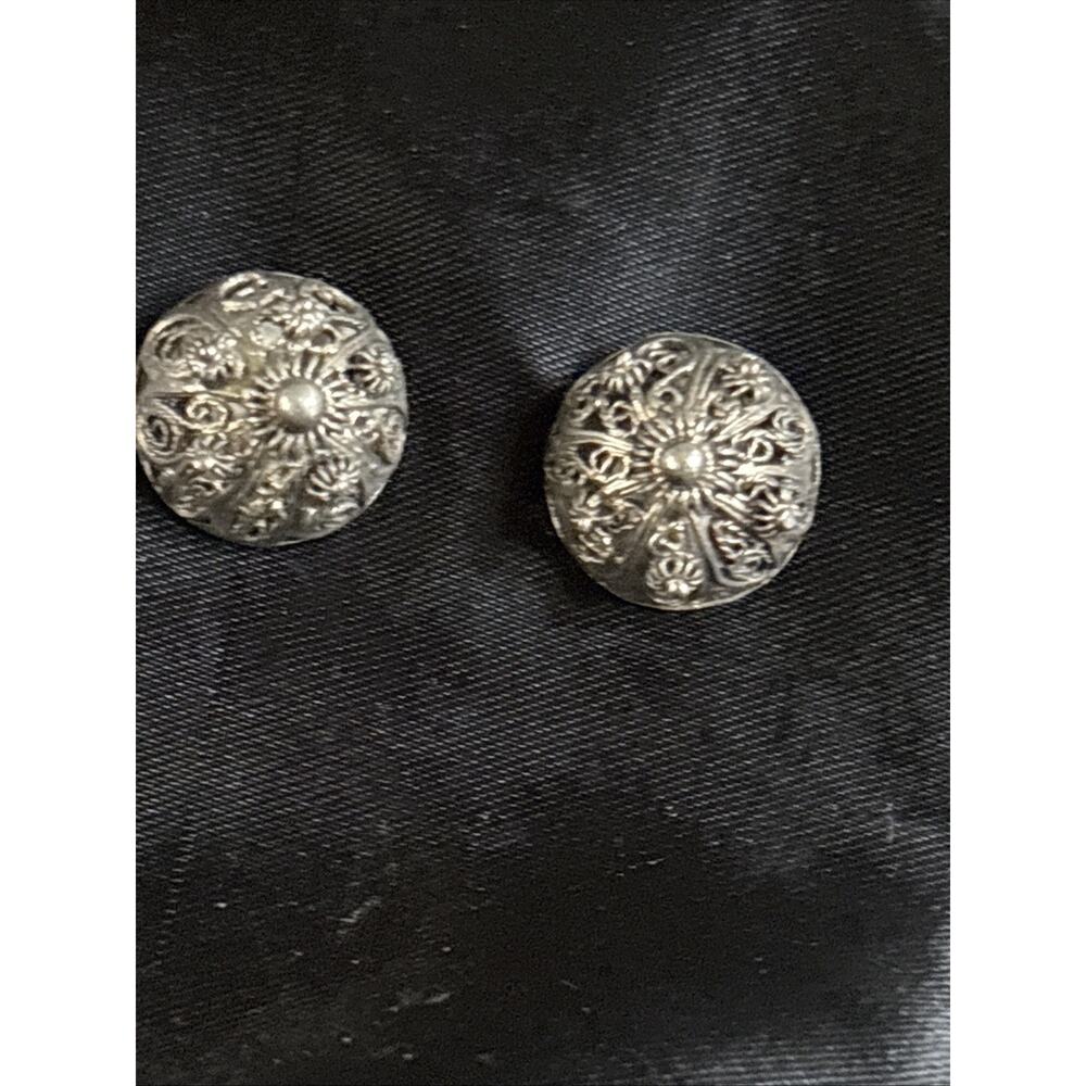 Vintage Sterling Silver Dome Filigree Stud Earrings Artisan Hand Made Silver .5”